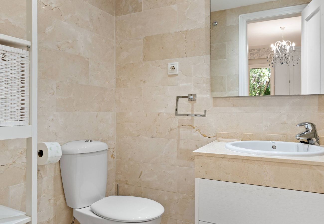 Apartment in Marbella - 3316 Casa Jacaranda (r4105693)