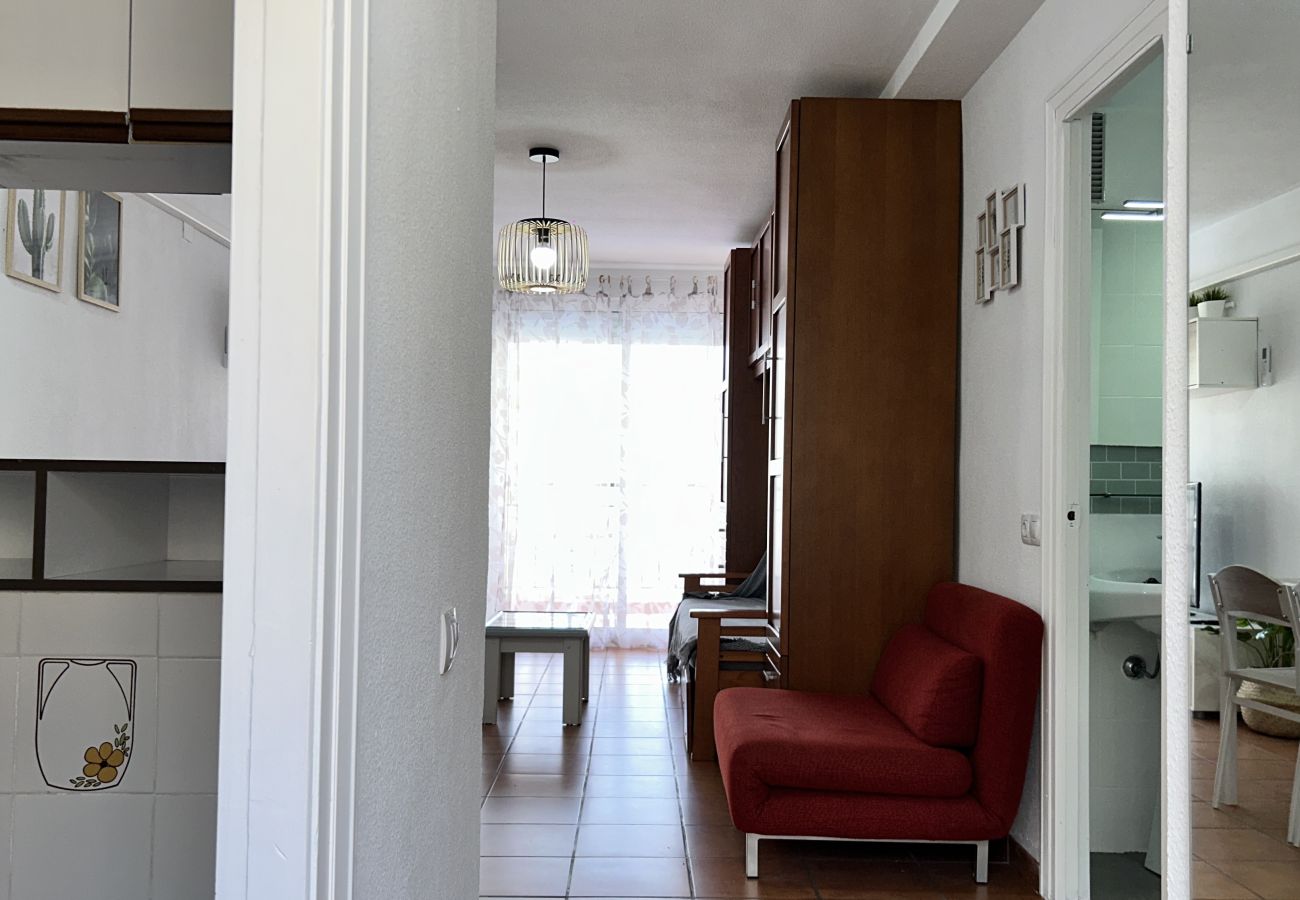 Apartment in Peñiscola - Peñiscola Playa 1ª LInea con Aire