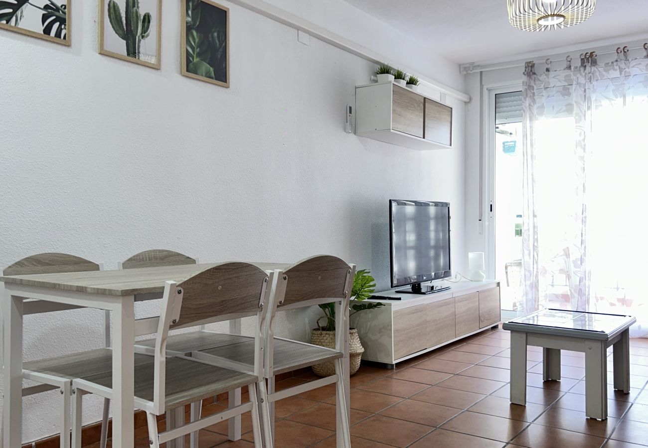 Apartment in Peñiscola - Peñiscola Playa 1ª LInea con Aire