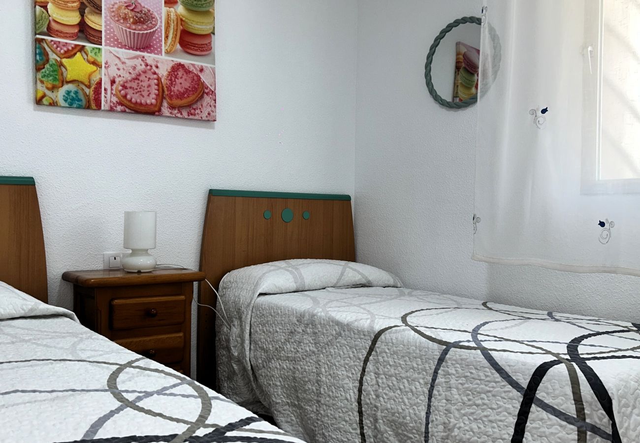 Apartment in Peñiscola - Peñiscola Playa 1ª LInea con Aire