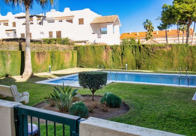 Apartment in Alcoceber / Alcossebre - Bajo frente a la piscina - Playa Cargador