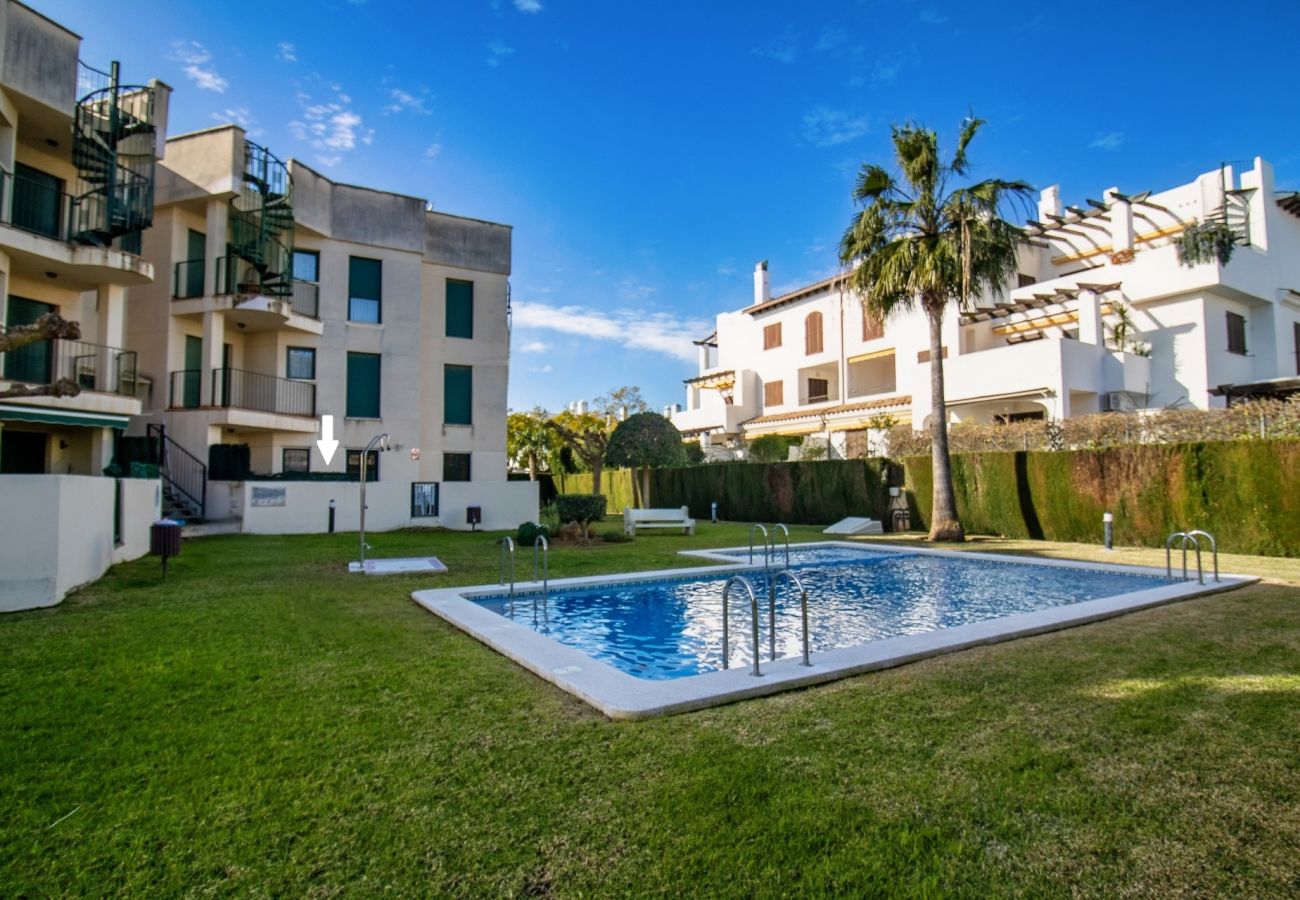 Apartment in Alcocebre / Alcossebre - Bajo frente a la piscina - Playa Cargador