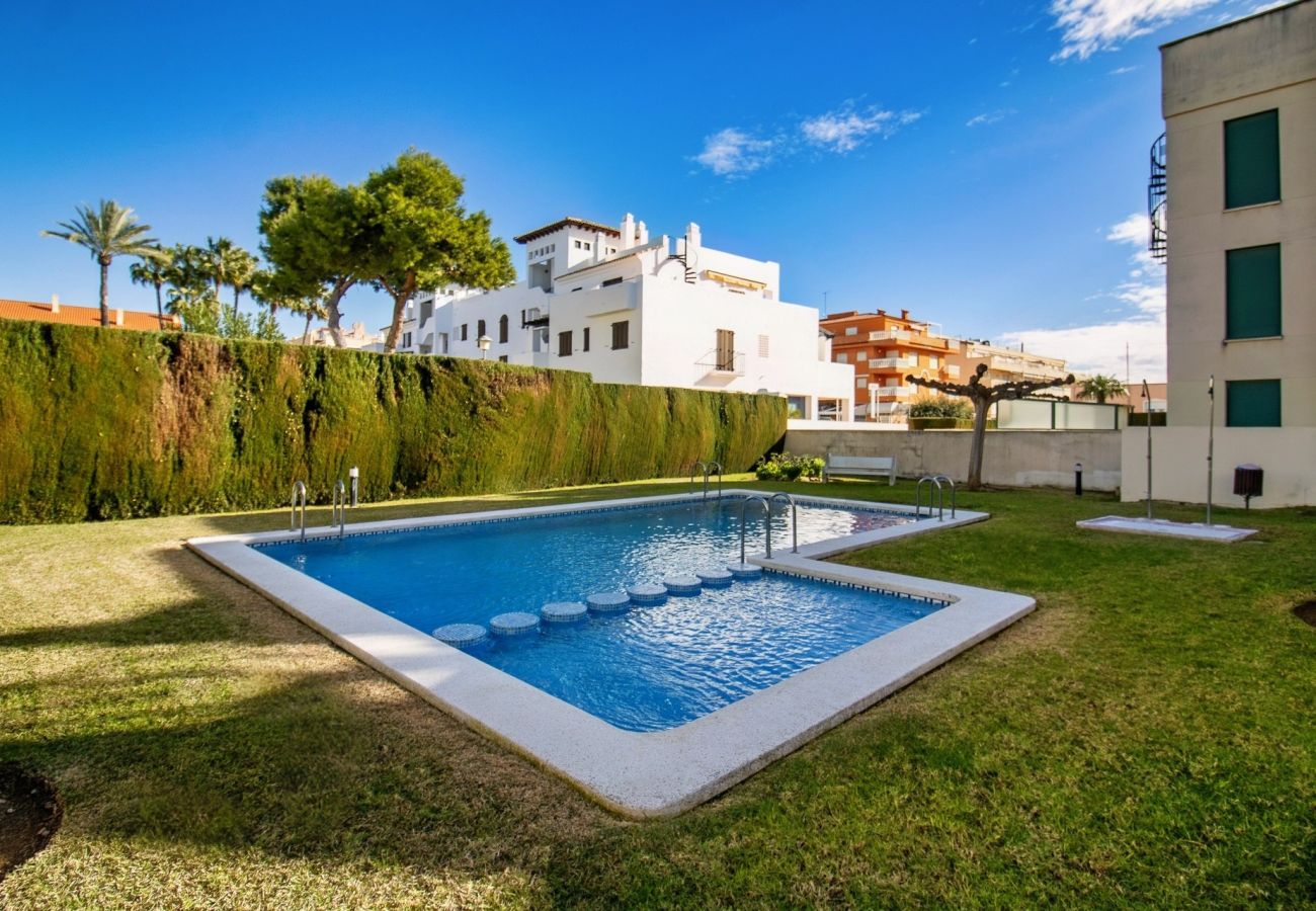 Apartment in Alcocebre / Alcossebre - Bajo frente a la piscina - Playa Cargador