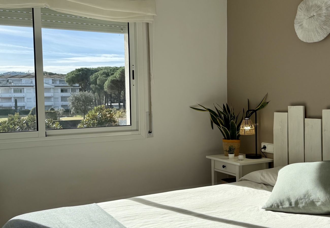 Apartment in Pals - GREEN MAR B 302