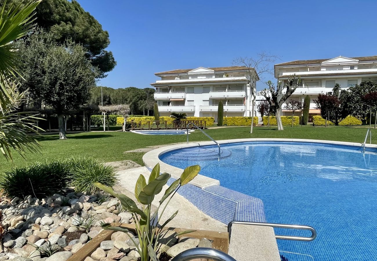 Apartment in Pals - GREEN MAR B 302