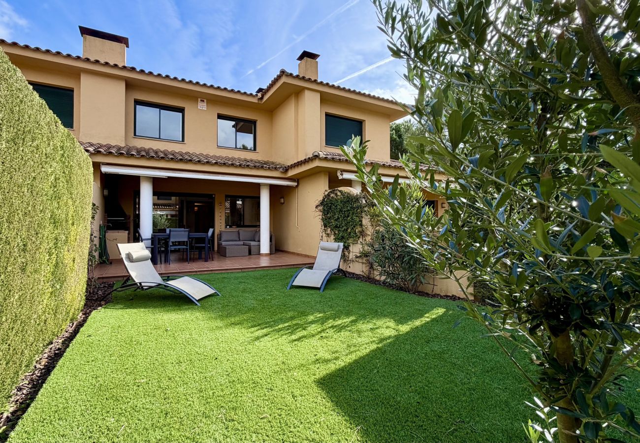 House in Pals - BIRDIE CLUB 31