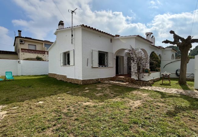 Terraced House in L'Escala - CASA EDNA