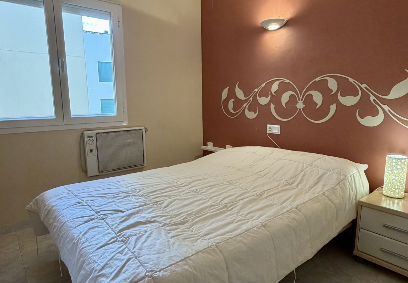 Apartment in L'Escala - LA LLONGADA 2-C