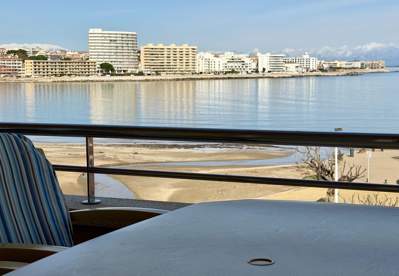Apartment in L'Escala - LA LLONGADA 2-C