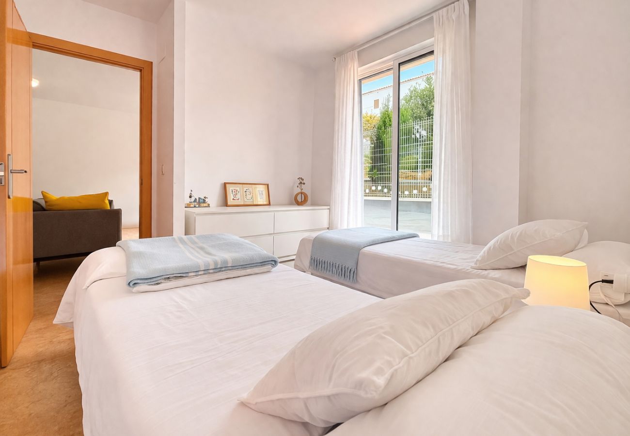 Apartment in Alcocebre / Alcossebre - Bajo con terraza + piscina en Alcossebre | 4 pax