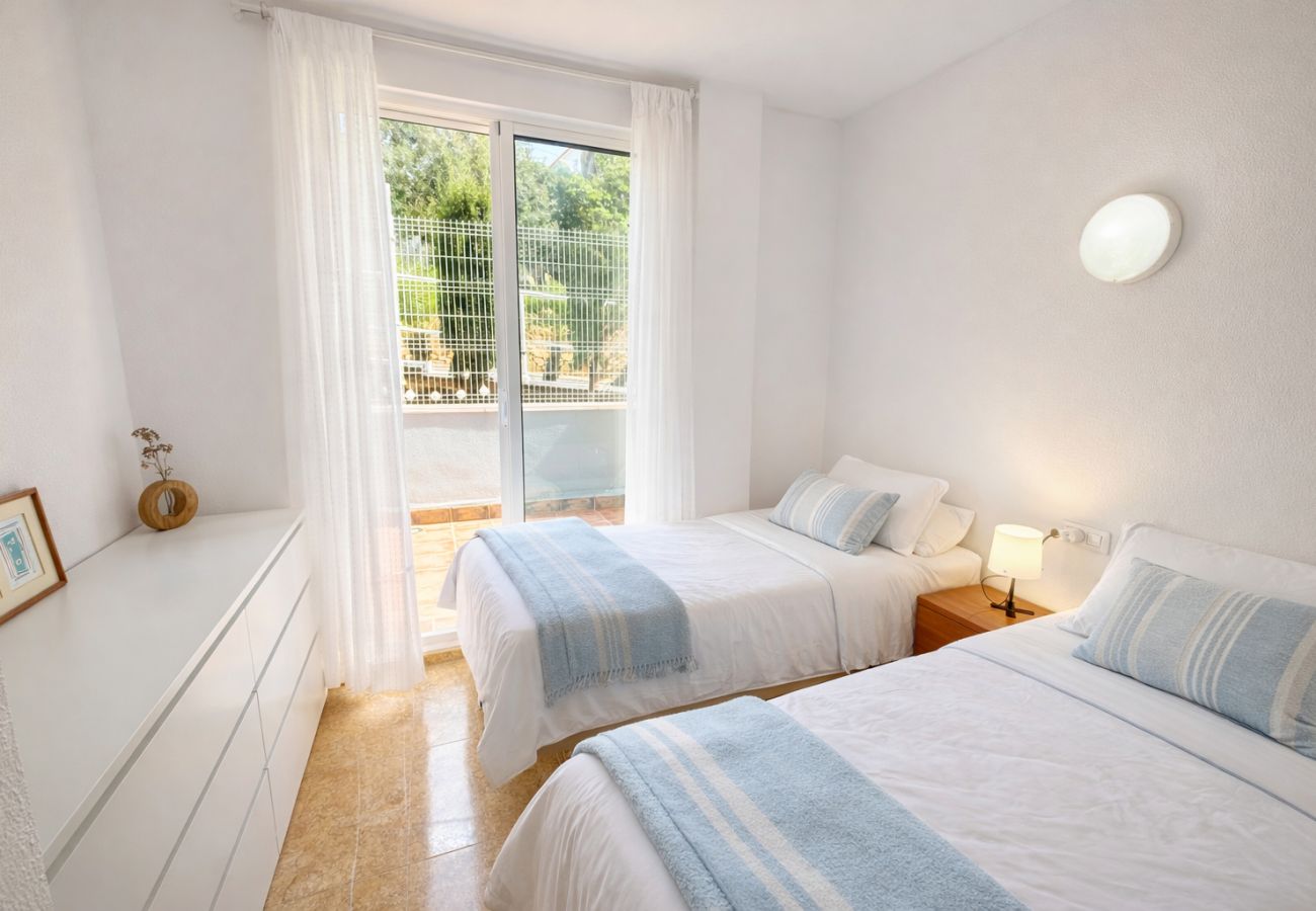 Apartment in Alcocebre / Alcossebre - Bajo con terraza + piscina en Alcossebre | 4 pax