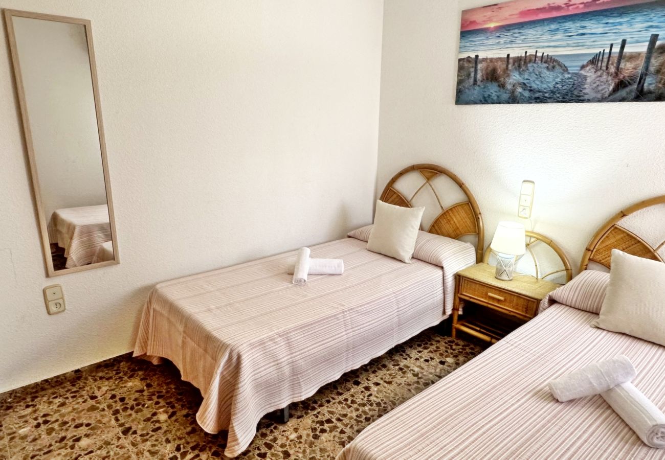 Apartment in Gandía - AGUAMARINA 4ª - 2 - IZQ