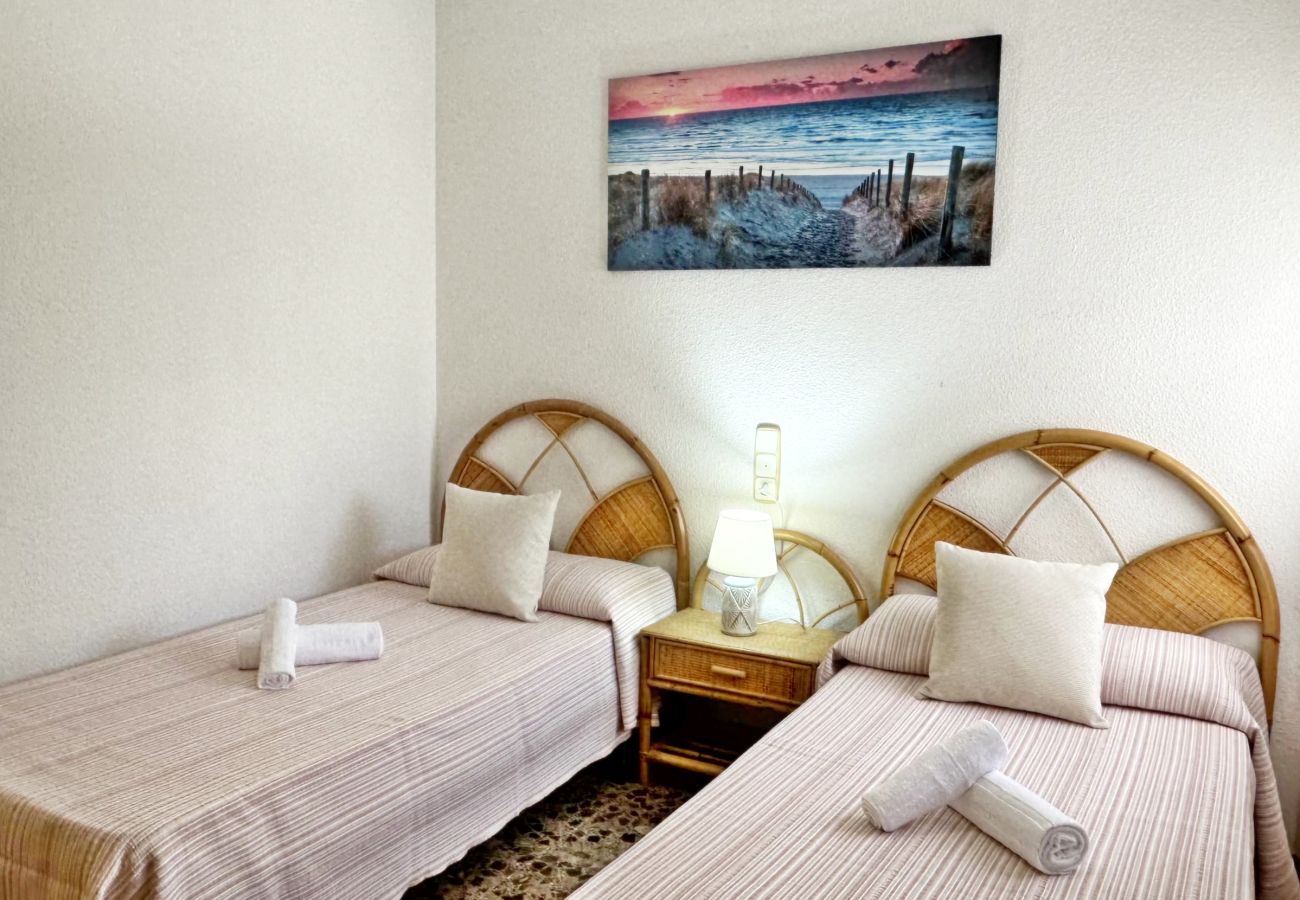 Apartment in Gandía - AGUAMARINA 4ª - 2 - IZQ