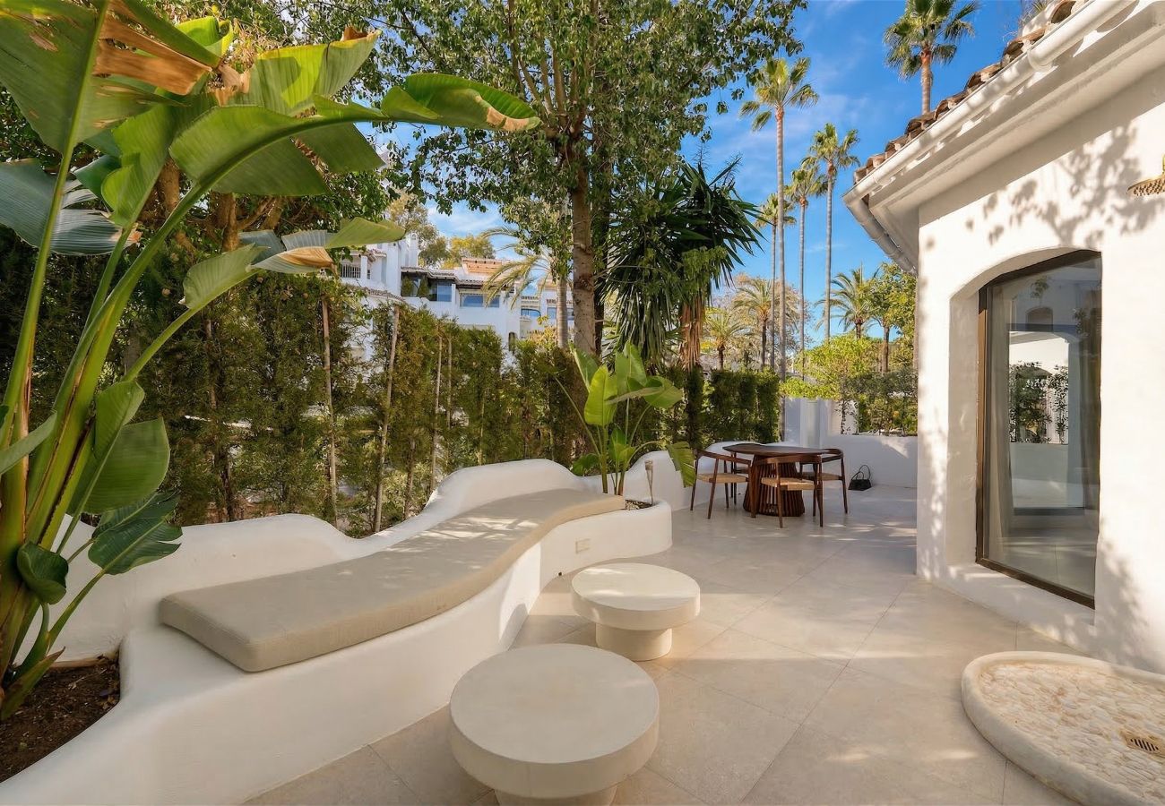 Apartment in Marbella - 2047 Stylish Luxury Apartment with Pool