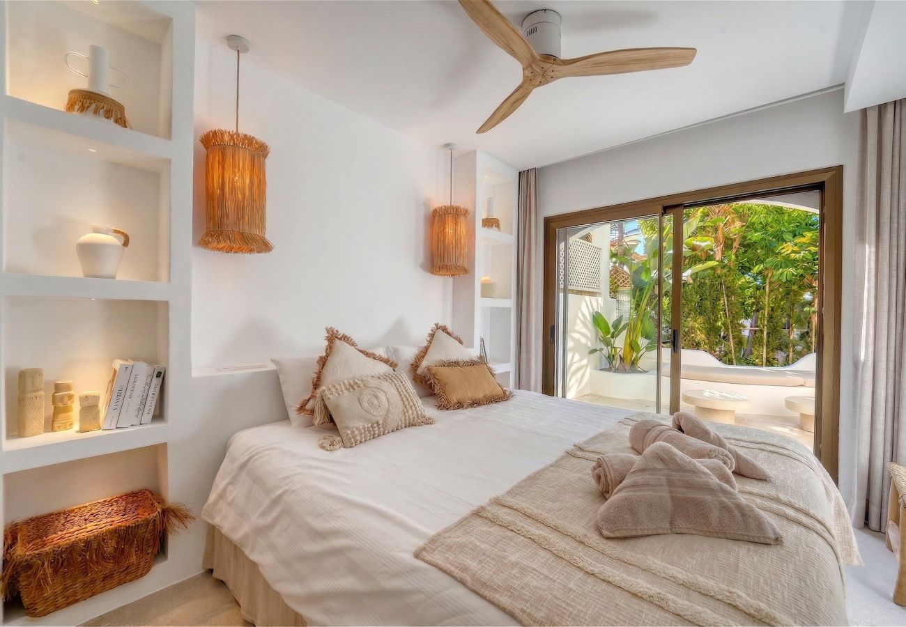 Apartment in Marbella - 2047 Stylish Luxury Apartment with Pool