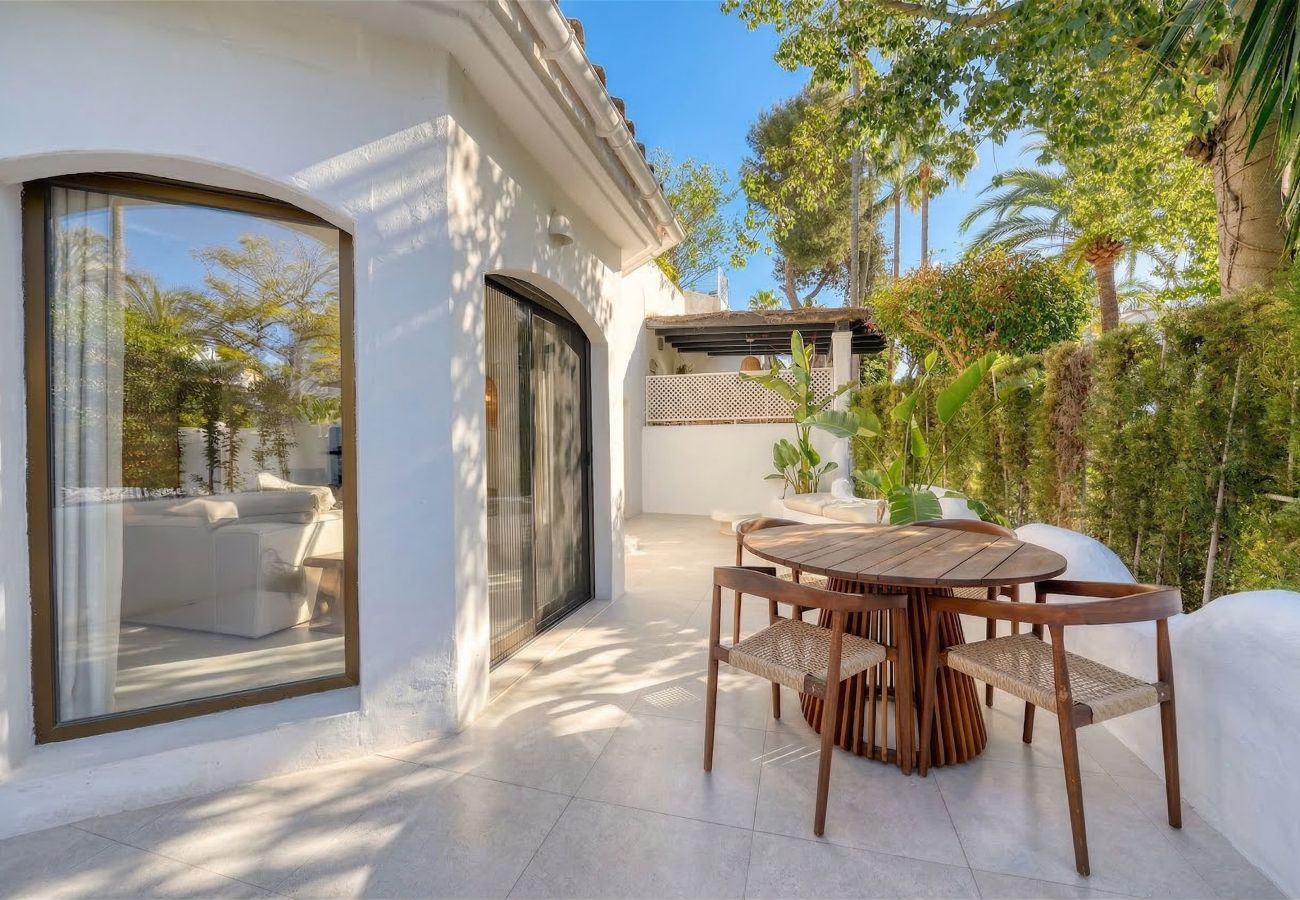 Apartment in Marbella - 2047 Stylish Luxury Apartment with Pool