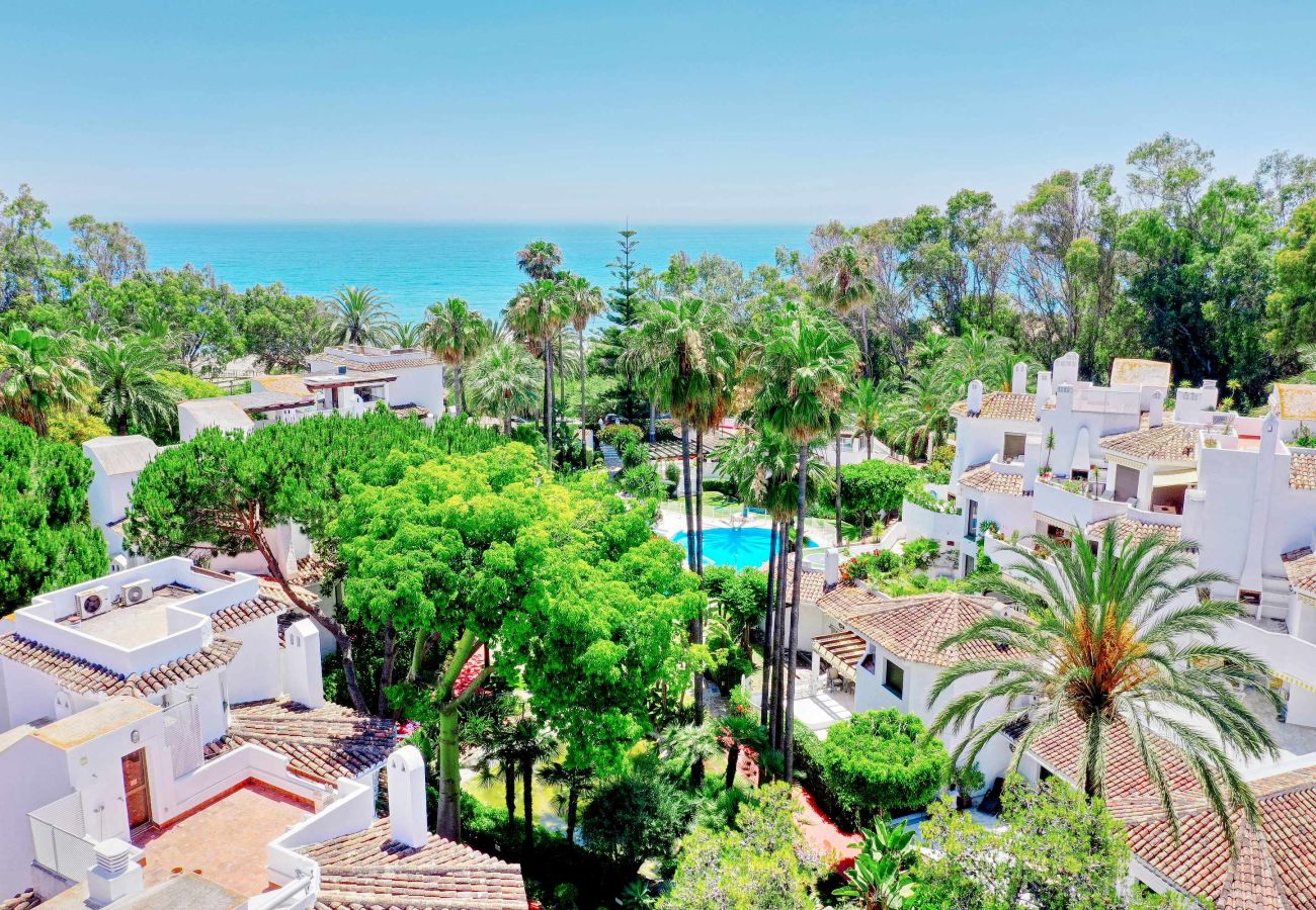 Apartment in Marbella - 2047 Stylish Luxury Apartment with Pool