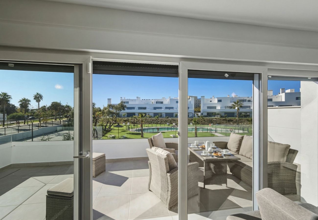 Apartment in Estepona - 3024 Bright apartment with terrace and pool