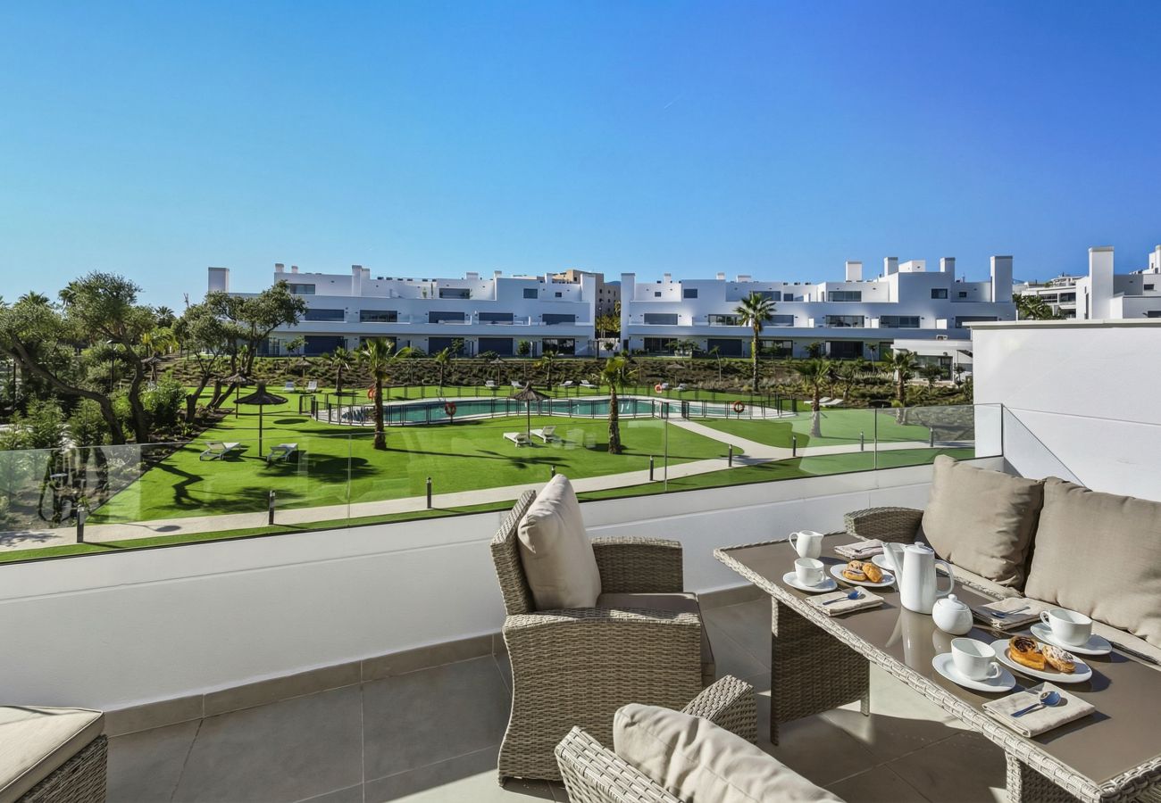 Apartment in Estepona - 3024 Bright apartment with terrace and pool
