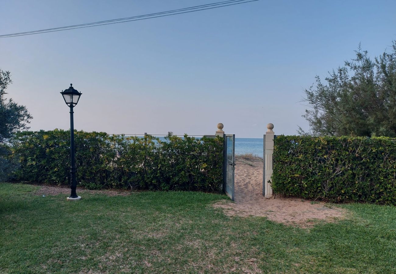 Apartment in Denia - 145 Playa Esmeralda, 1-7