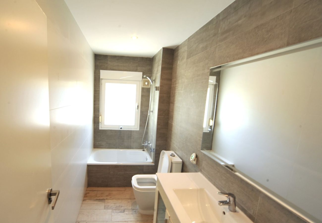 Villa in Benicàssim - VILLA CONDE BAU BAJO