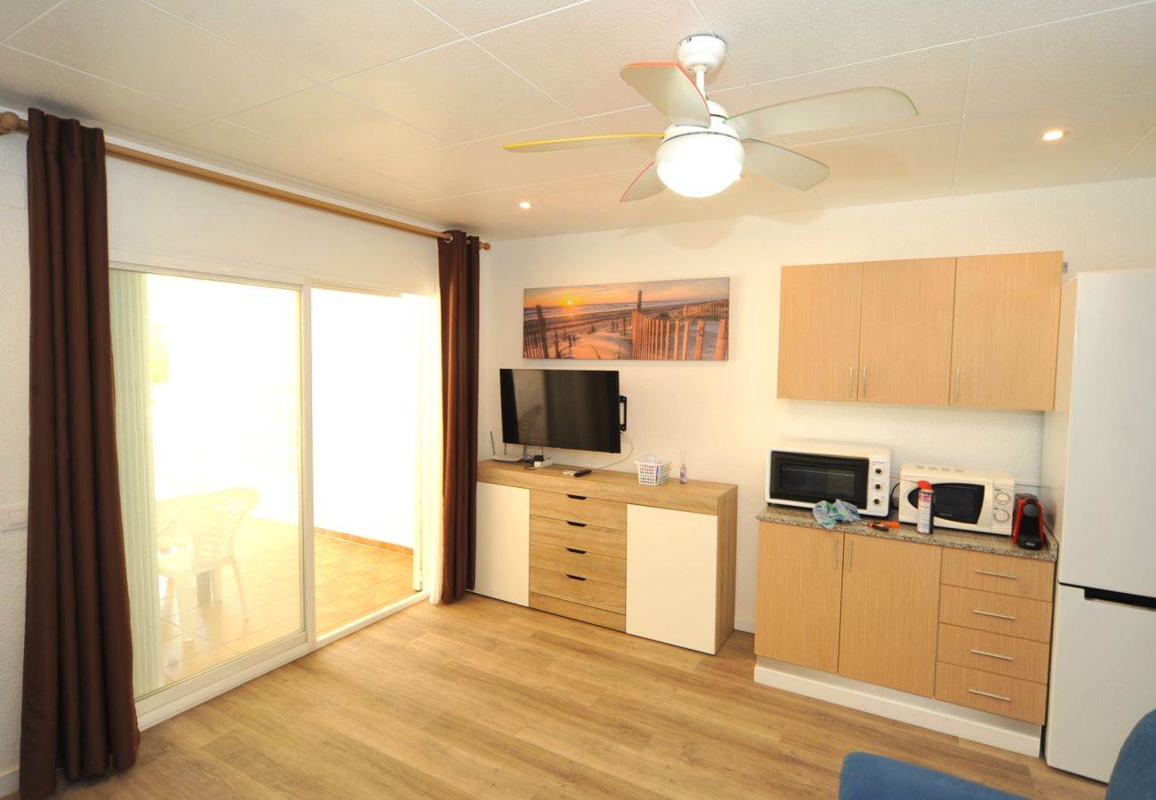 Apartment in Alcocebre / Alcossebre - SOL Y MAR BAJO ESC A -A1