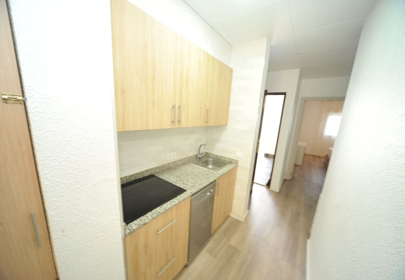 Apartment in Alcocebre / Alcossebre - SOL Y MAR BAJO ESC A -A1