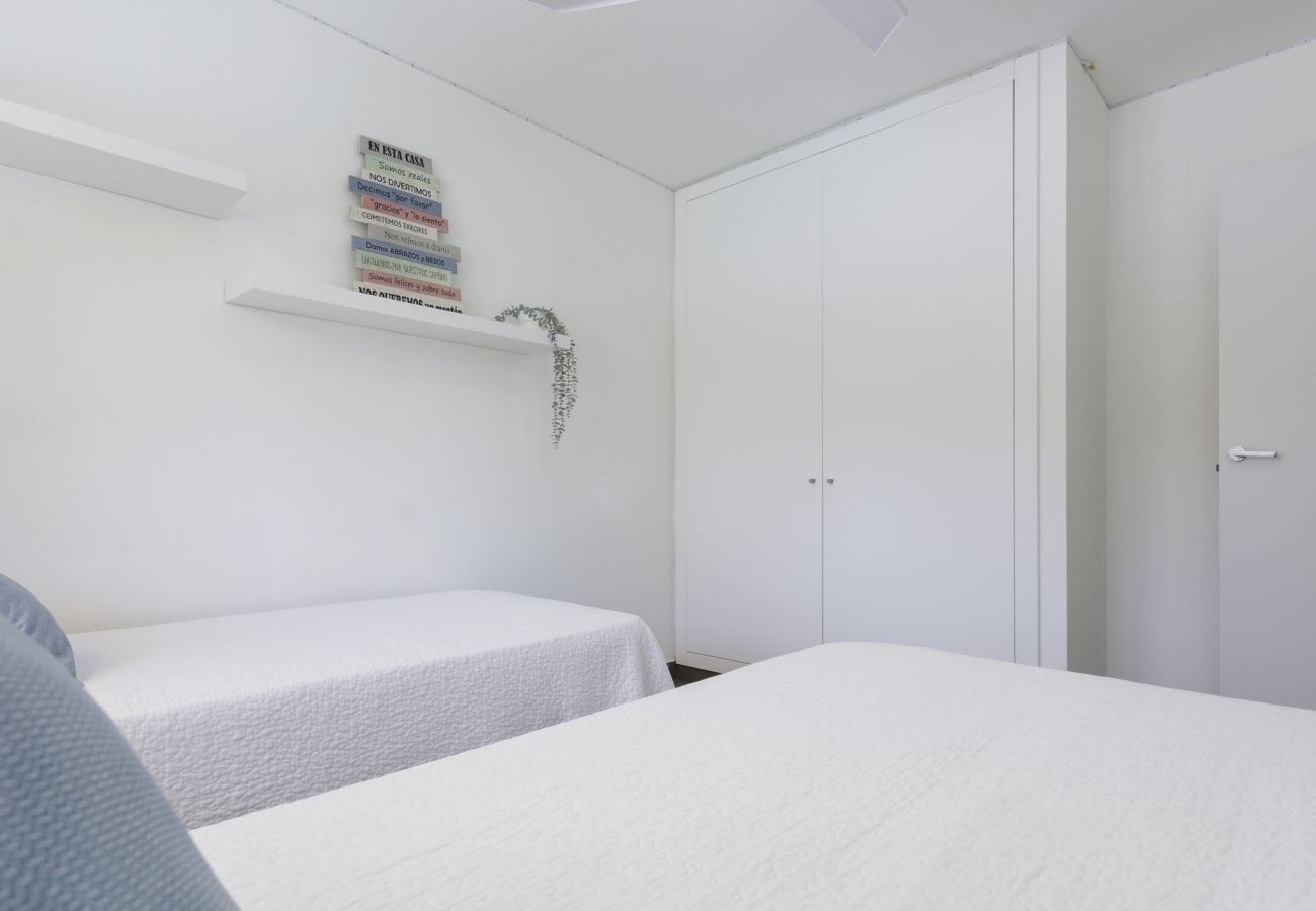 Apartment in Playa de Gandía - 32. AG AGUAMARINA 2C