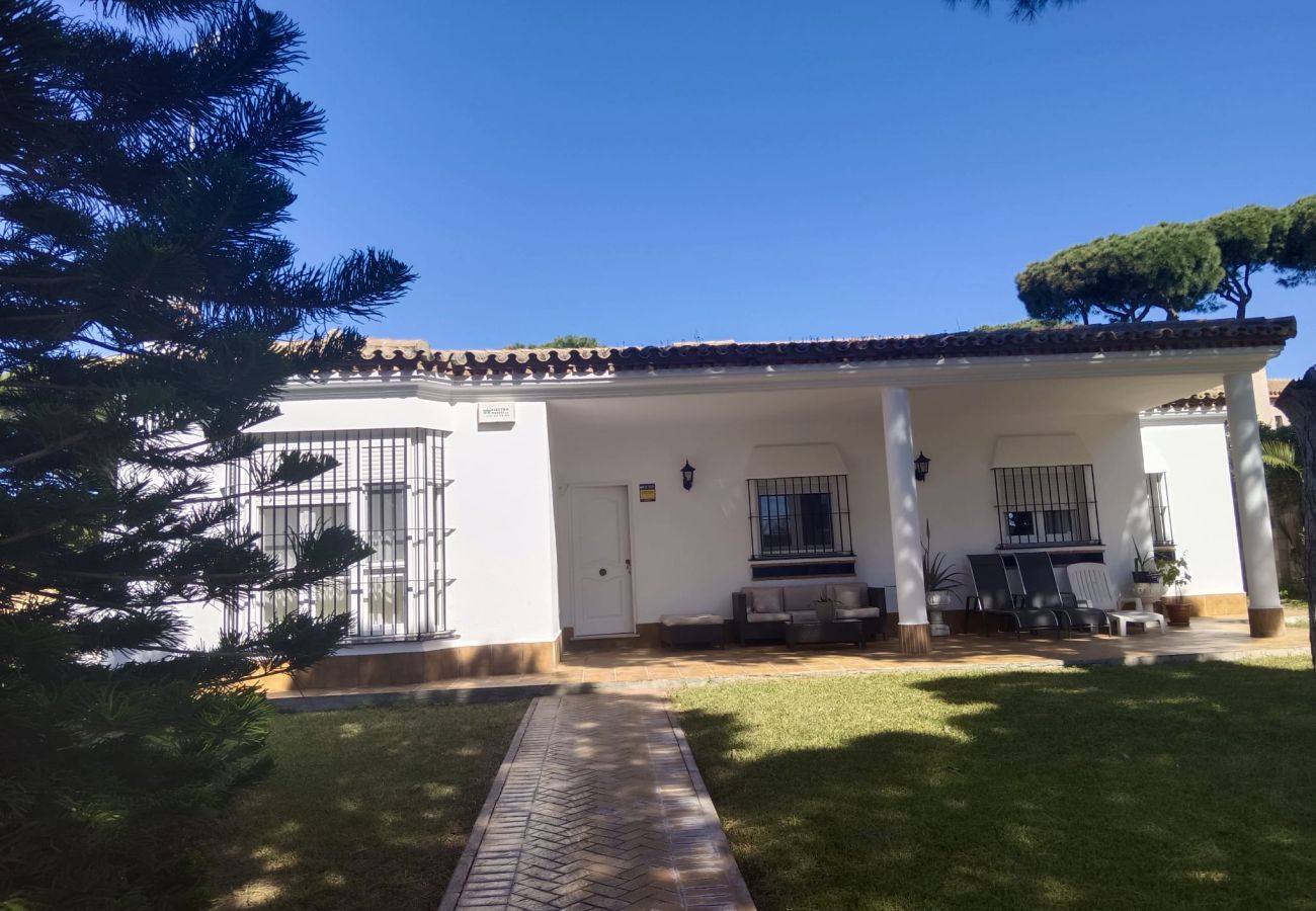 Chalet in Chiclana de la Frontera - R012 MORENA