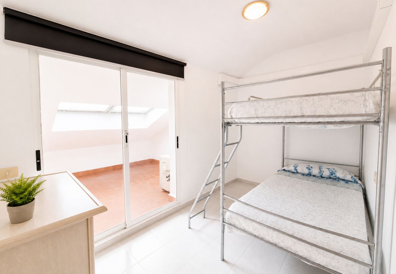 Apartment in Alcocebre / Alcossebre - Duplex a 150 metros del mar - PET FRIENDLY