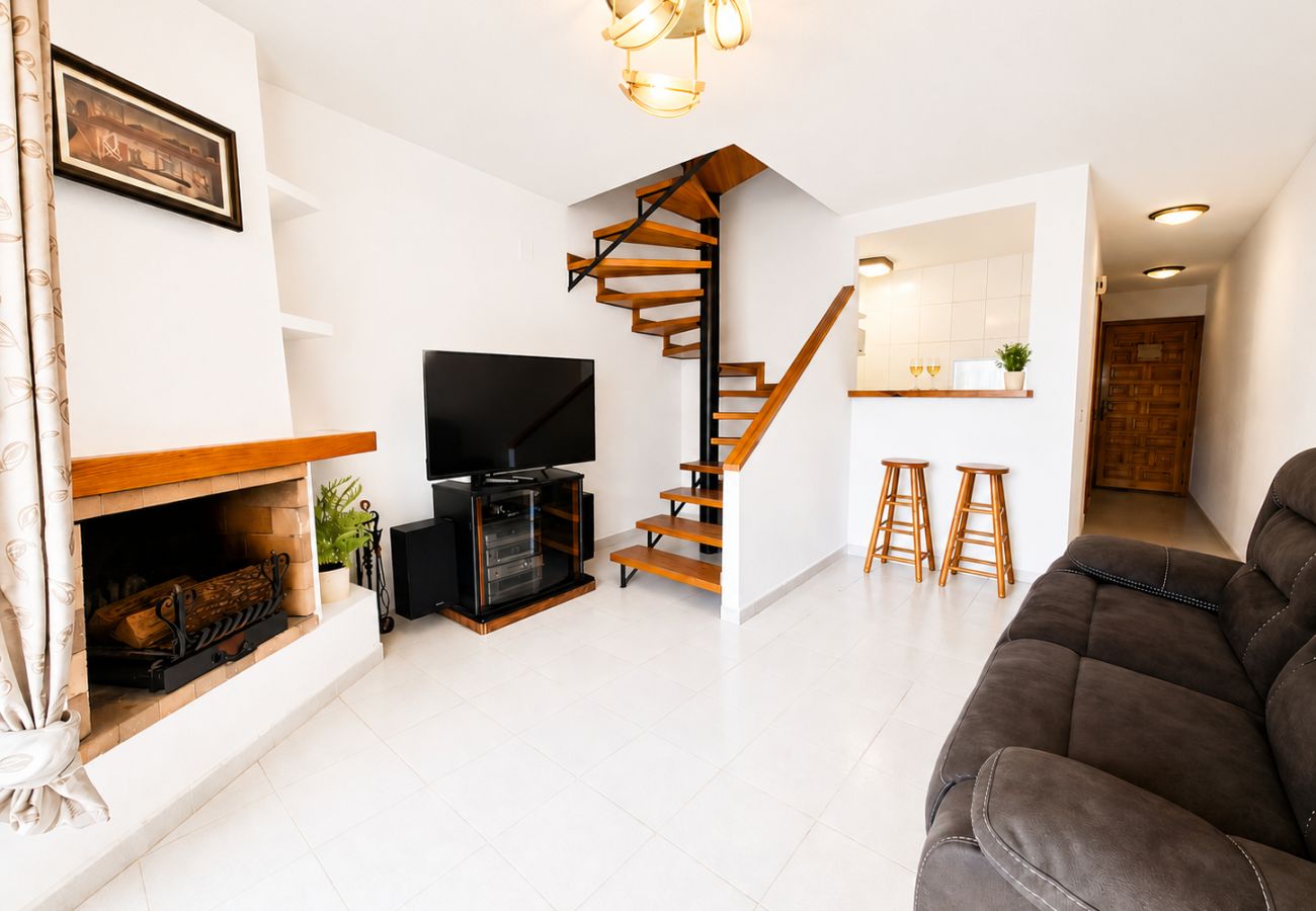 Apartment in Alcocebre / Alcossebre - Duplex a 150 metros del mar - PET FRIENDLY