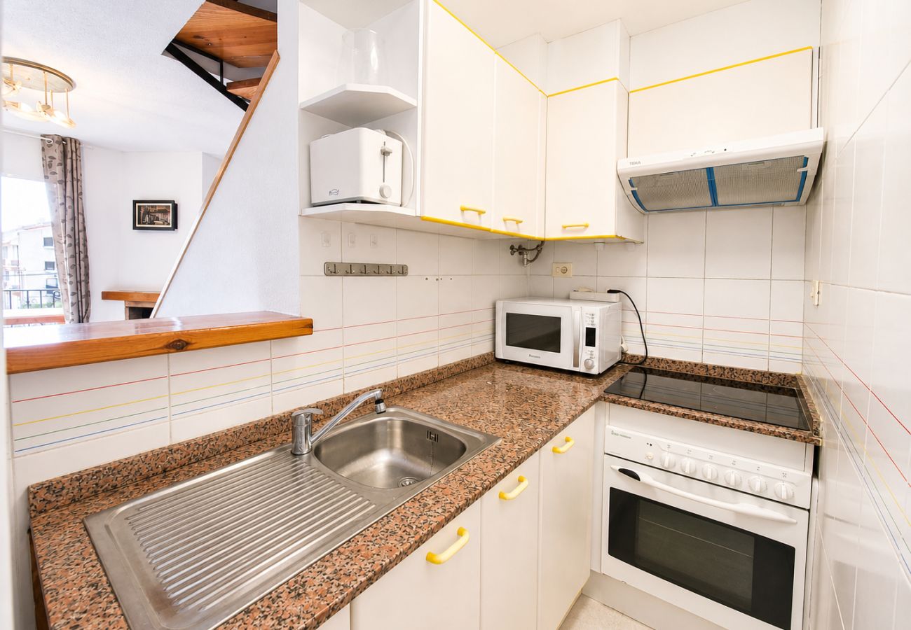 Apartment in Alcocebre / Alcossebre - Duplex a 150 metros del mar - PET FRIENDLY