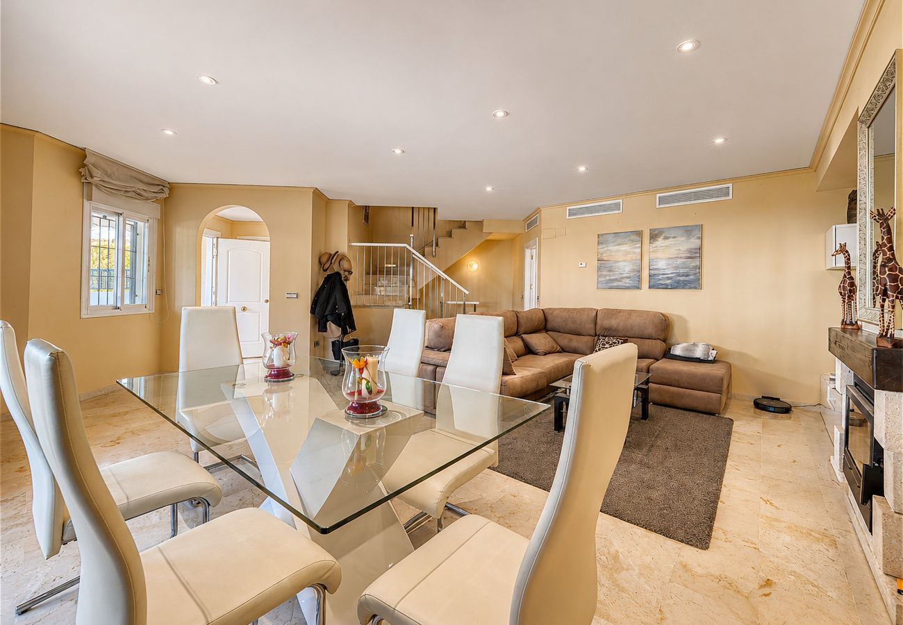 Terraced House in Marbella - 3150 Seaside Home with Stunning Sea Views