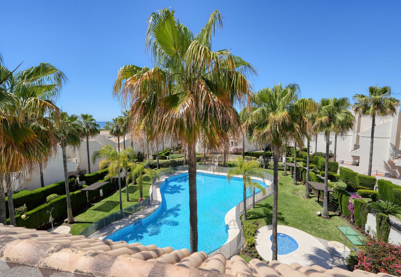 Terraced House in Marbella - 3150 Seaside Home with Stunning Sea Views