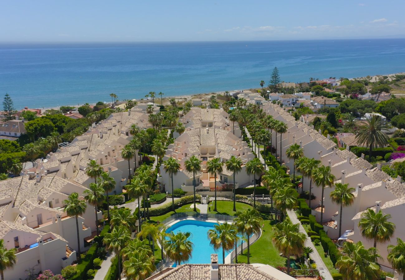 Terraced House in Marbella - 3150 Seaside Home with Stunning Sea Views
