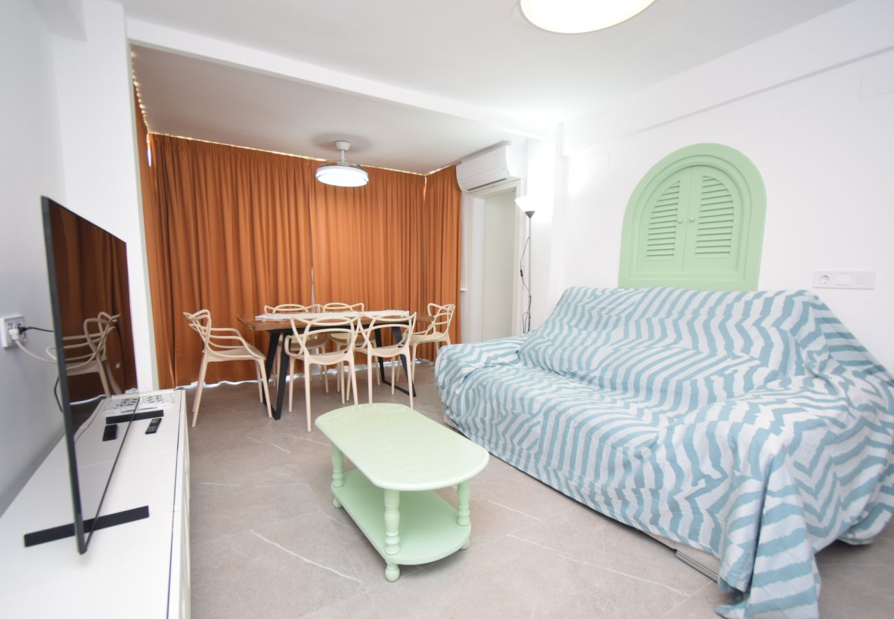 Apartment in Benidorm - TORRE CLUB MEDICO 7A2