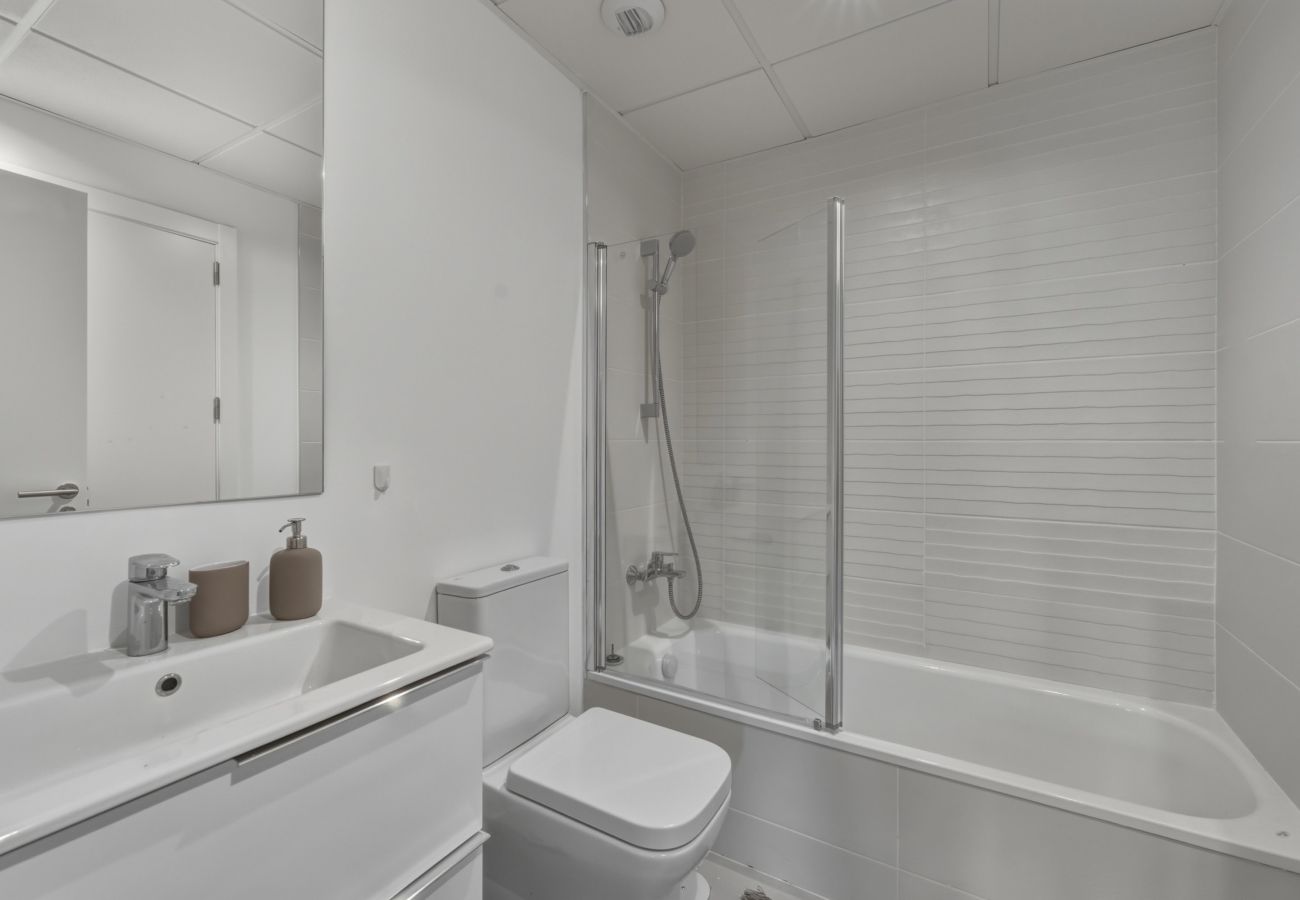 Apartment in Estepona - 3025 Elegant apartment with terrace and pool