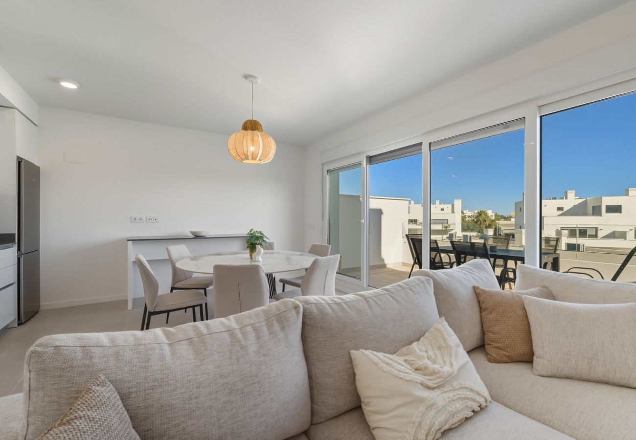 Apartment in Estepona - 3025 Elegant apartment with terrace and pool