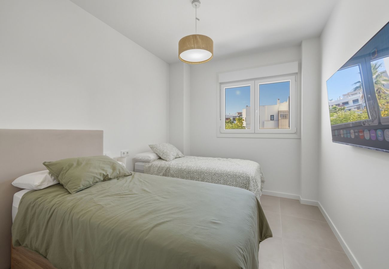 Apartment in Estepona - 3025 Elegant apartment with terrace and pool
