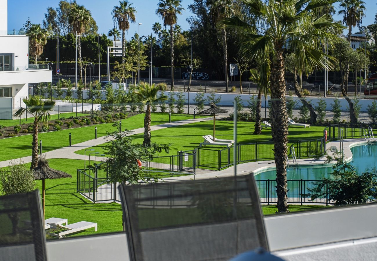 Apartment in Estepona - 3025 Elegant apartment with terrace and pool