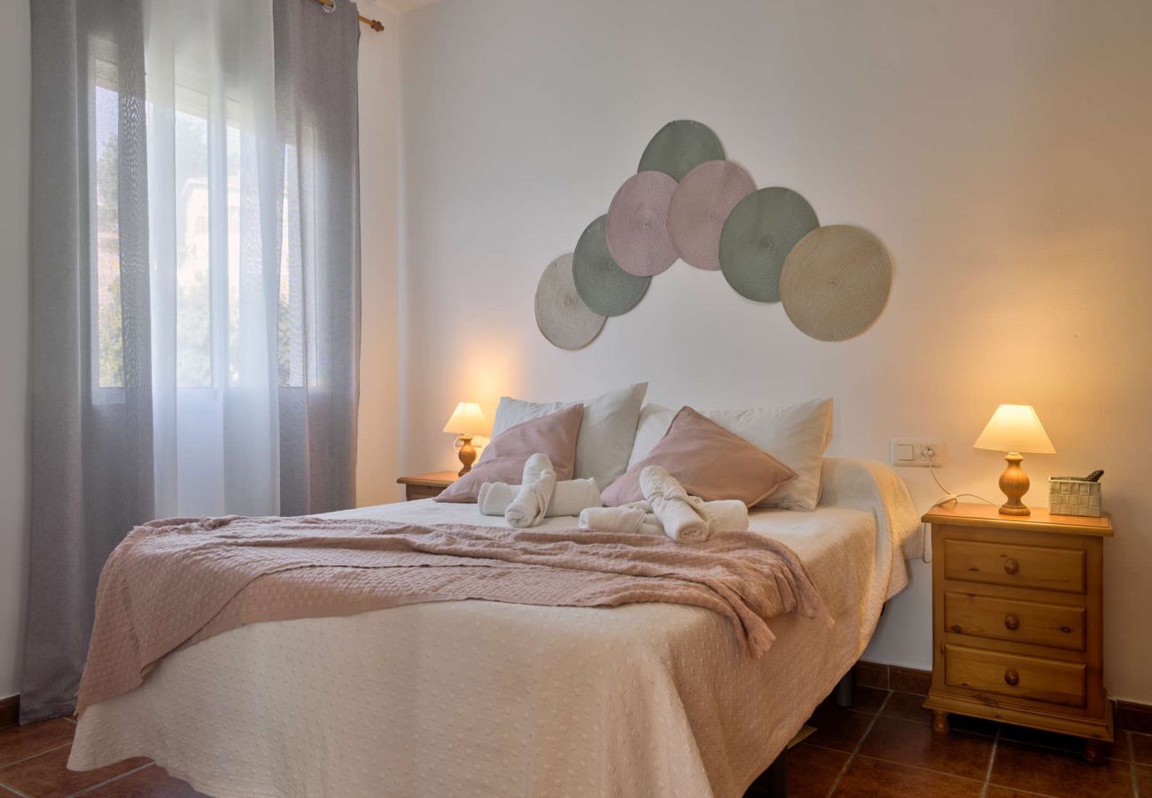 Cottage in Frigiliana - Las Rosas 5 by Casasol