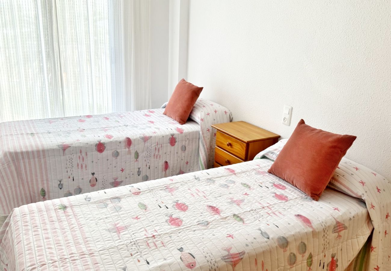 Apartment in Miramar Playa - LOS SAUCES Bl 2 - 2ª - 2º - 5ª