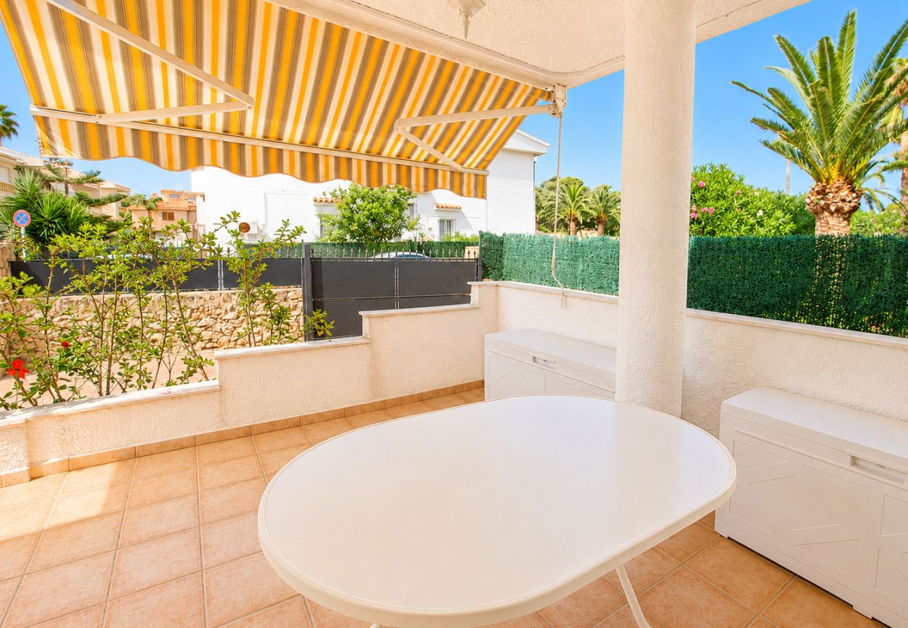 House in Alcocebre / Alcossebre - Villa Tres Playas | Gran patio privado · Piscina ·