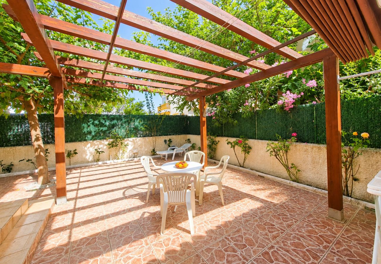 House in Alcocebre / Alcossebre - Villa Tres Playas | Gran patio privado · Piscina ·