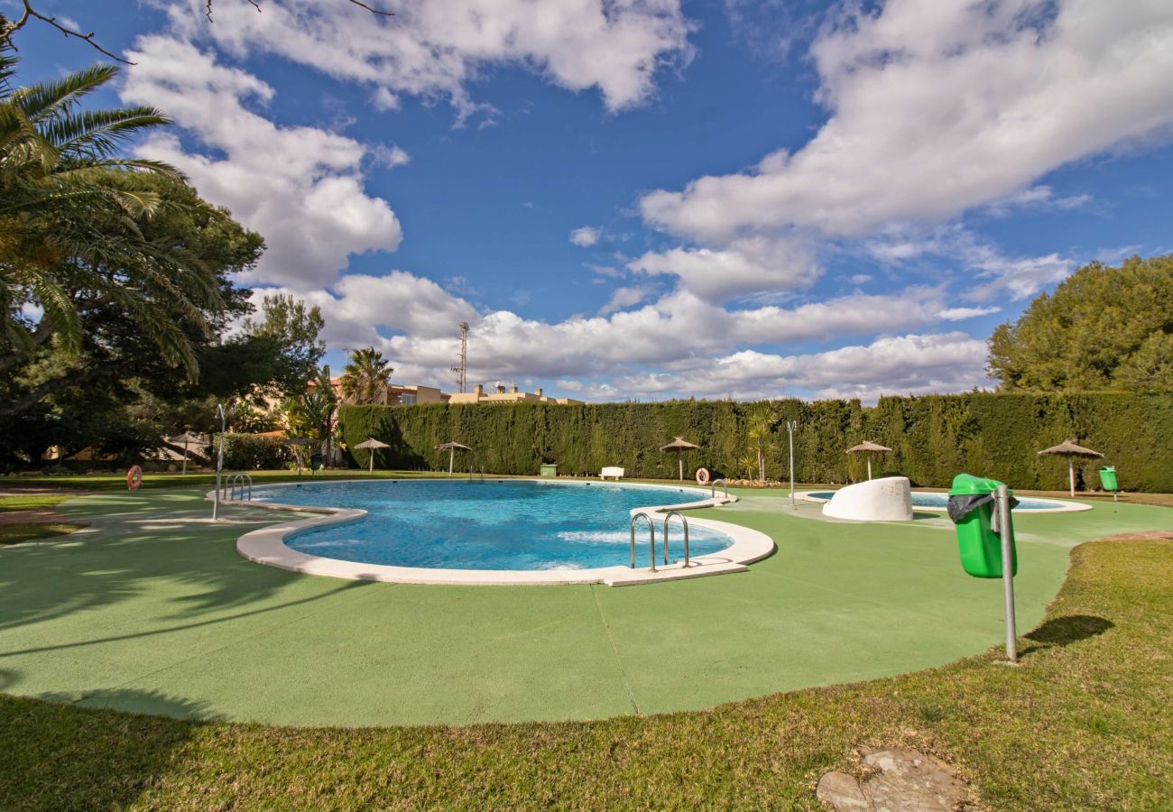 House in Alcocebre / Alcossebre - Villa Tres Playas | Gran patio privado · Piscina ·