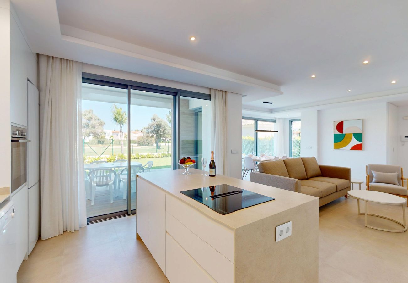Apartment in Oliva - Amanecer Golf 4A