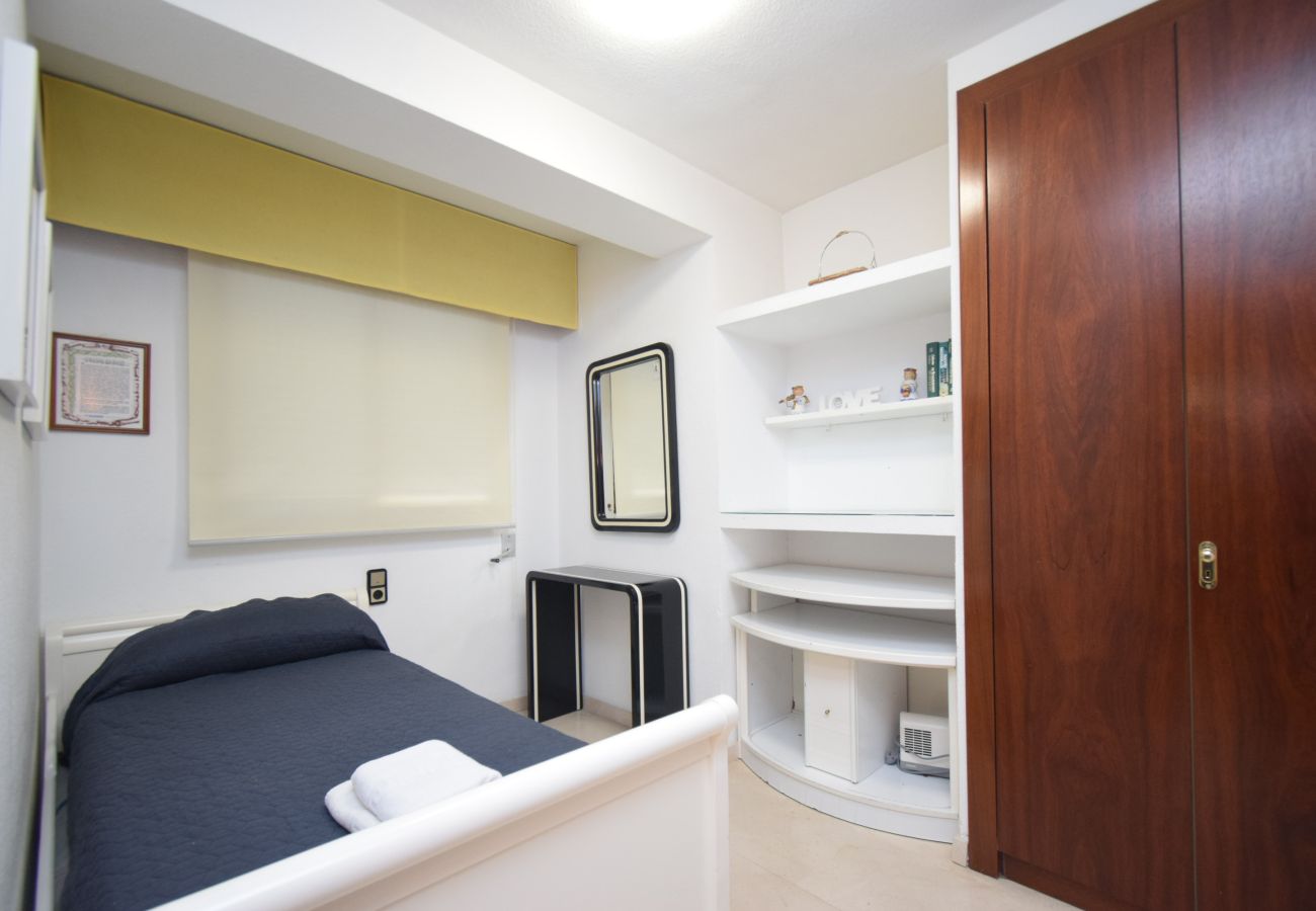 Apartment in Benidorm - LOS GEMELOS 21A
